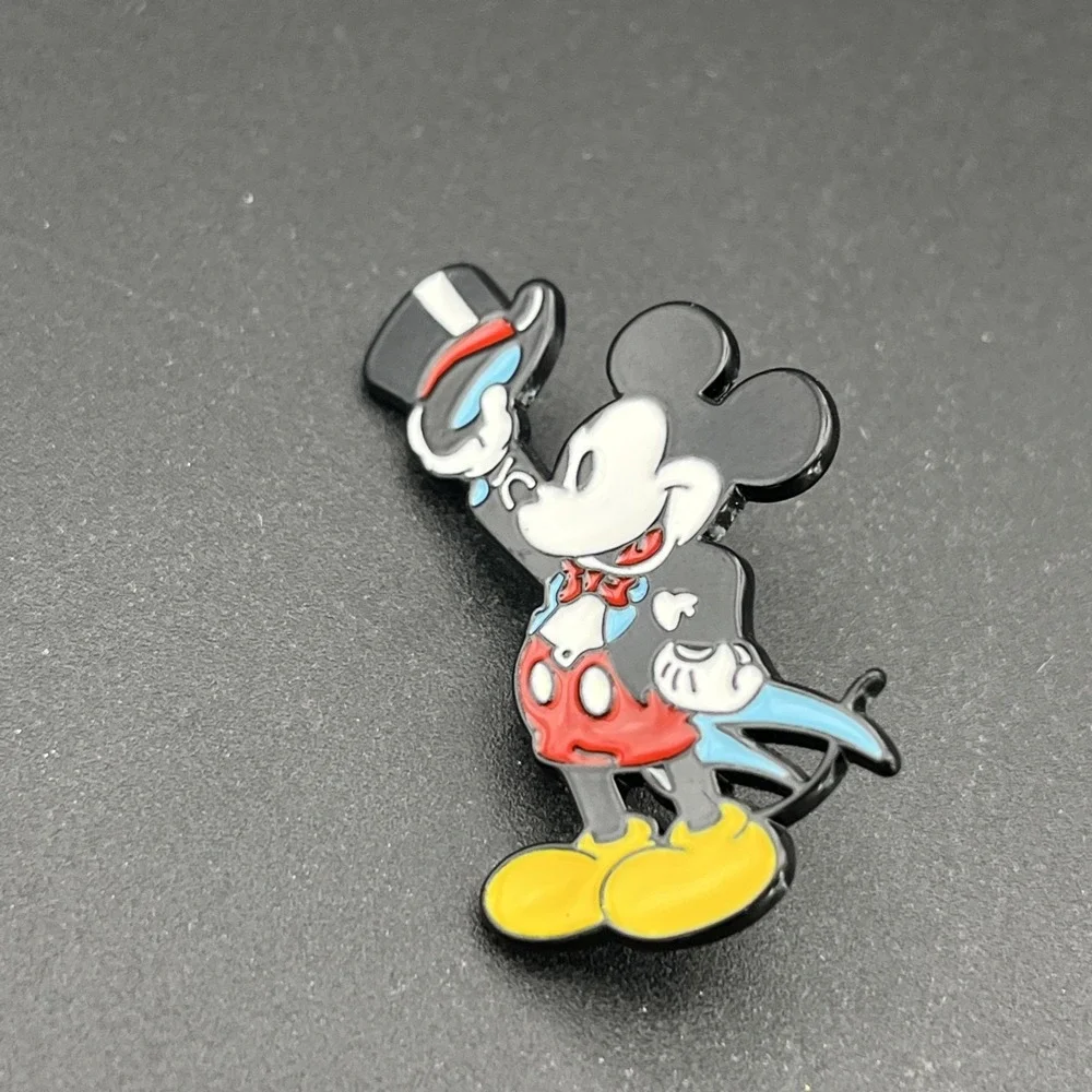 Mickey Mouse Magician Lapel Hat Pin‎